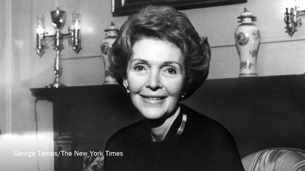 nytimes's tweet photo. Breaking News: Former first lady Nancy Reagan has died at 94 https://t.co/40AD40mCgj https://t.co/SbQSa5pHbf