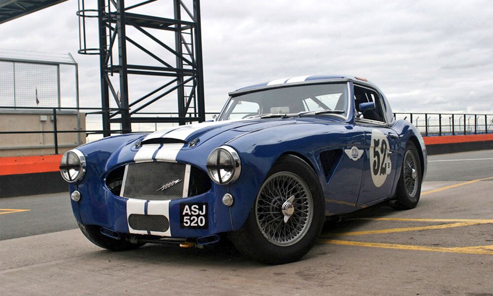 ExoticBMW's tweet photo. Number 52 Austin Healy RaceCar? https://t.co/9Mt60N8Uvn