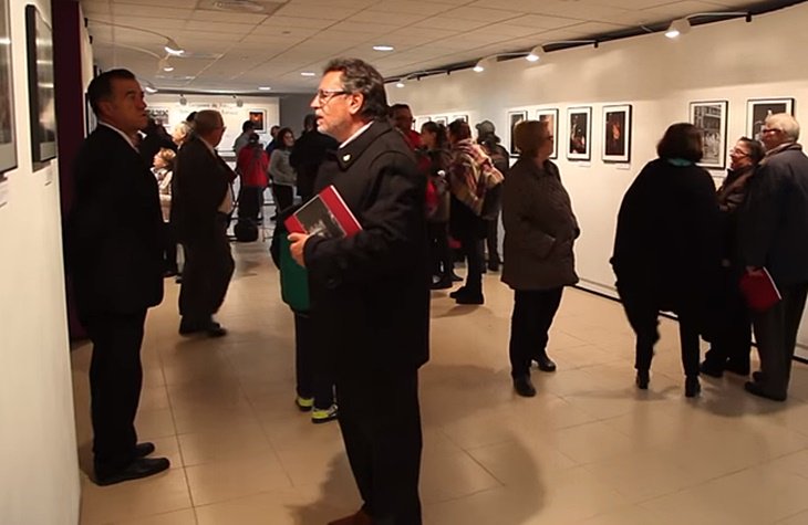 Una exposición recoge la Semana Santa pacense en el Luis de Morales - VÍDEO - extremadura7dias.com/semana-santa-2…