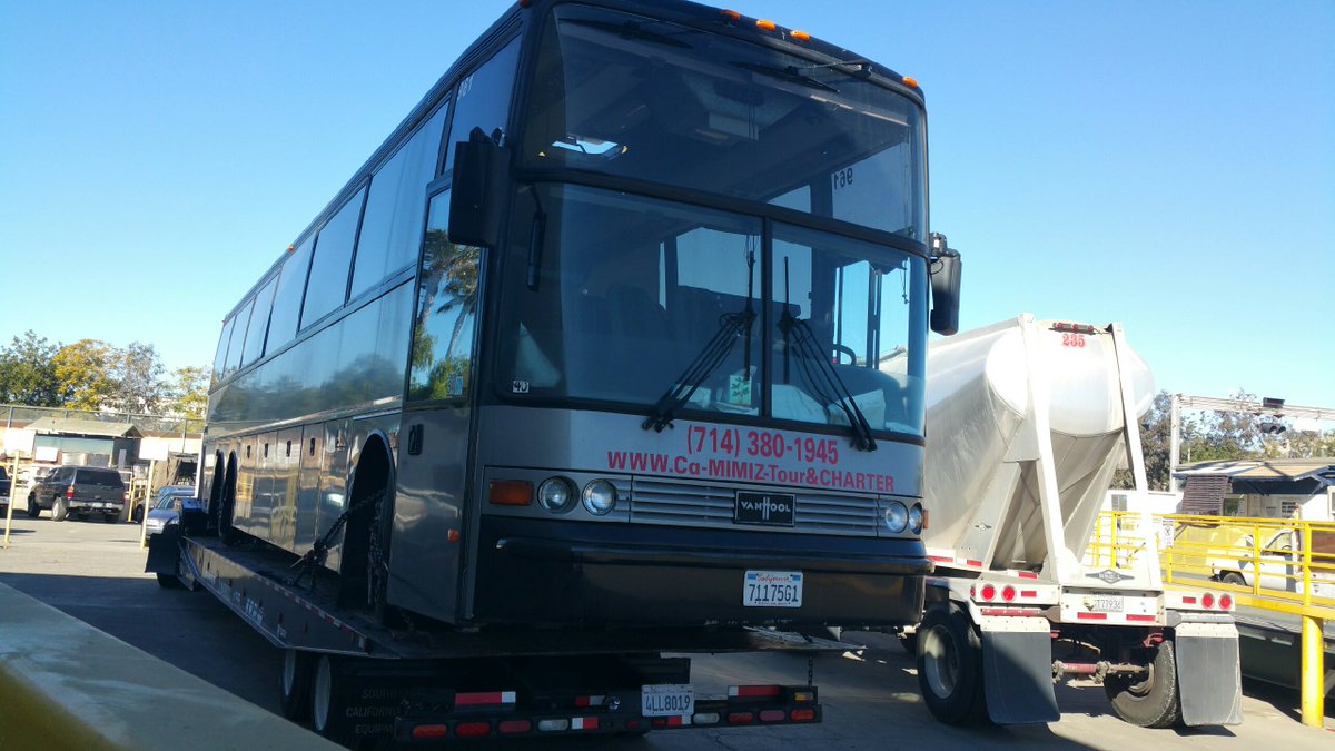AtcTow's tweet photo. #Heavy #towing near #Anaheim, #California https://t.co/4FgpwTBcwr