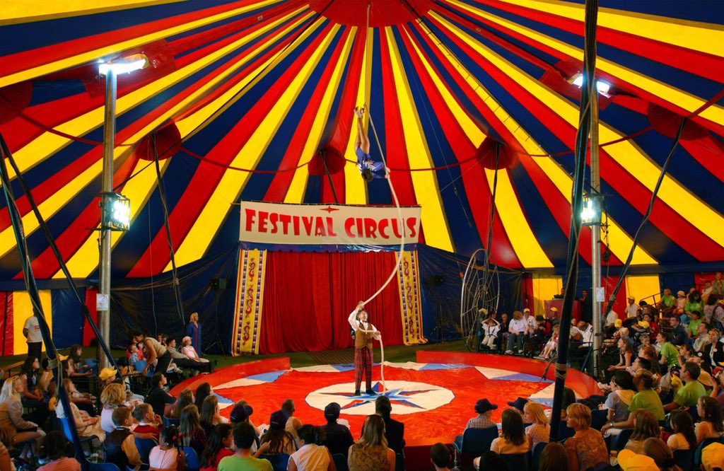 HB_Problems's tweet photo. COUNTDOWN: 4 DAYS UNTIL THE REVEAL!!!! What do you think the theme is??? #CARNIVAL2016 🇺🇸🇺🇸🇺🇸🚀🌌💫🎪🎯🎲 ⁉️⁉️⁉️⁉️⁉️ https://t.co/B4scekOmau