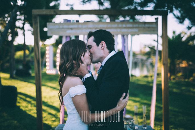 Maria_zankyou's tweet photo. F+A: una historia de amor, una boda perfecta. ¡Descúbrela en @Zankyou_ES ! https://t.co/vEjI6IczVO @berenguerfoto https://t.co/kAFG3vrbH1