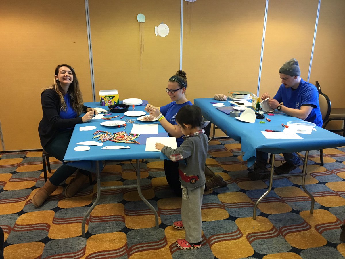 The #UNEScubaClub had a great time partnering with the Salem State Scuba Club this weekend at the #BostonSeaRovers!💦