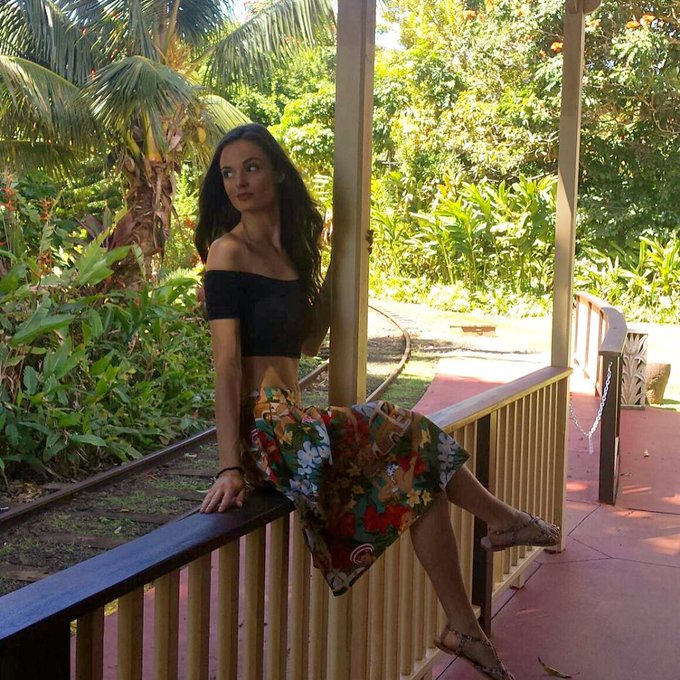 Waiting for the train 🚂 https://t.co/VhJFcP0iTr<a href="/tag/mermaidvibes"class="tags"><span>#mermaidvibes</span></a>