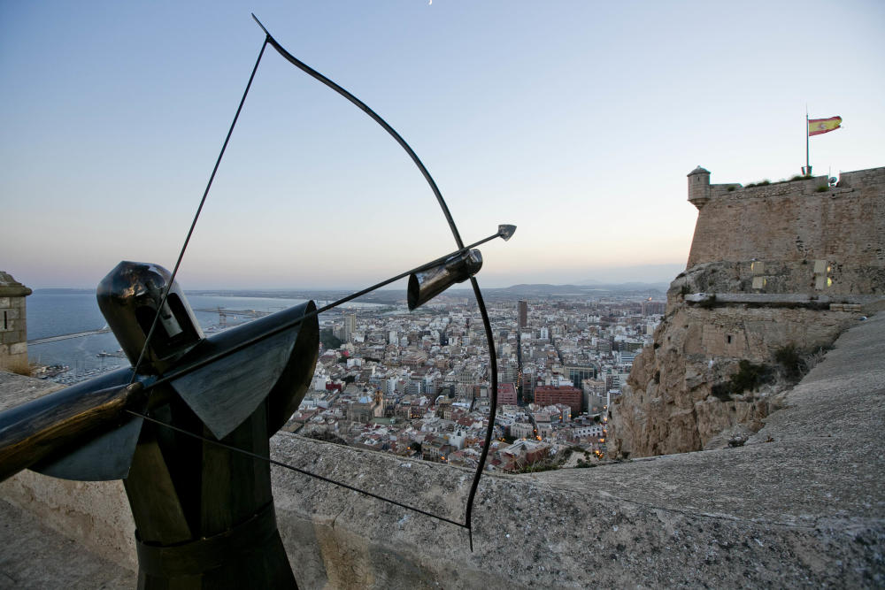 medievalactual's tweet photo. Ruta por los #castillos de la provincia de #Alicante https://t.co/DVMXoLaUUH vía @informacion_es https://t.co/66Ra6b3weE