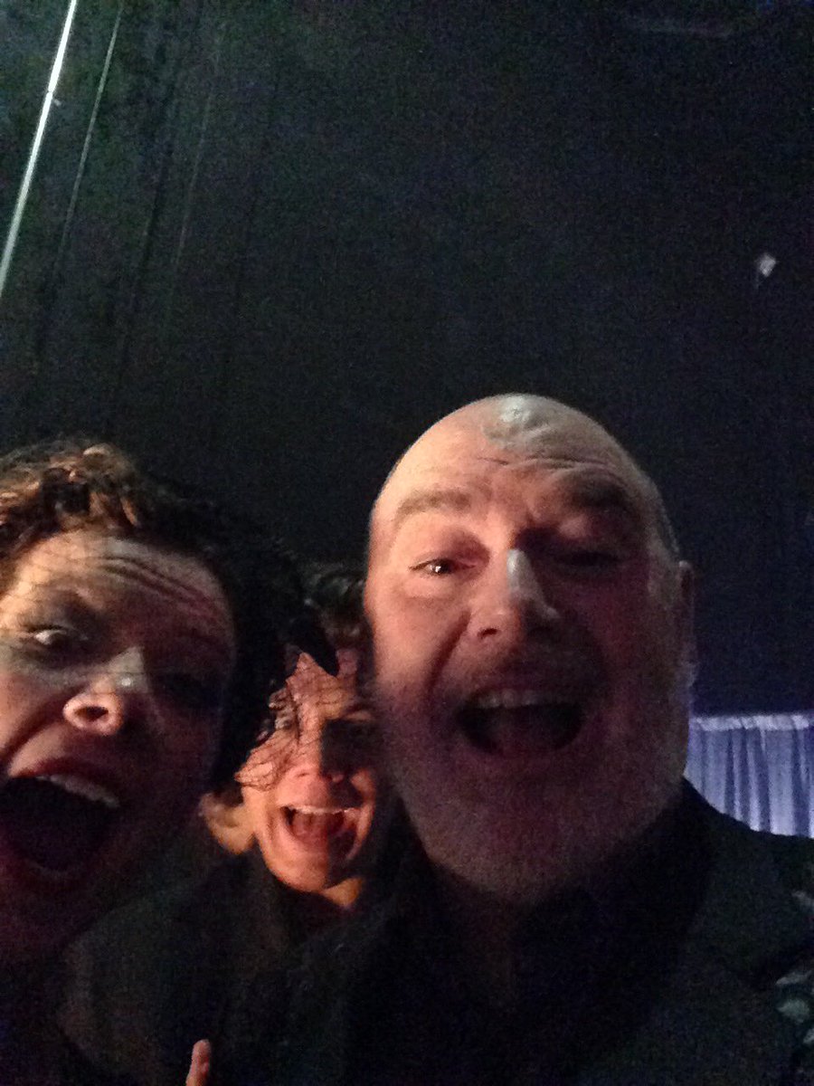 roberthwalsh's tweet photo. Hanging with la belle et talentueuse Alexis Normand #TM40 #ringthosephones https://t.co/Rvd7o0OlMi