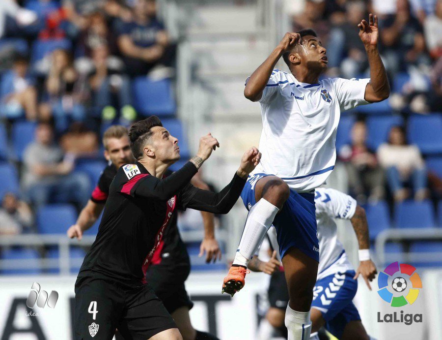 LaLiga's tweet photo. FINAL en los cuatro choques de Liga Adelante.
#VLLvHUE 0-1
#SDPvNUM 1-0
#ADAvNAS 1-1
#CDTvUDA 0-0 https://t.co/56vnFGxKmh