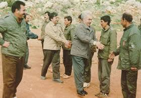 ismailcingoz1's tweet photo. Bir bildiği vardıra inanmış bir sürü haline getirildi insanlar. Bence de bildiği var, adım adım TÜRKİYE batırılıyor. https://t.co/h5pXlTkx8Z