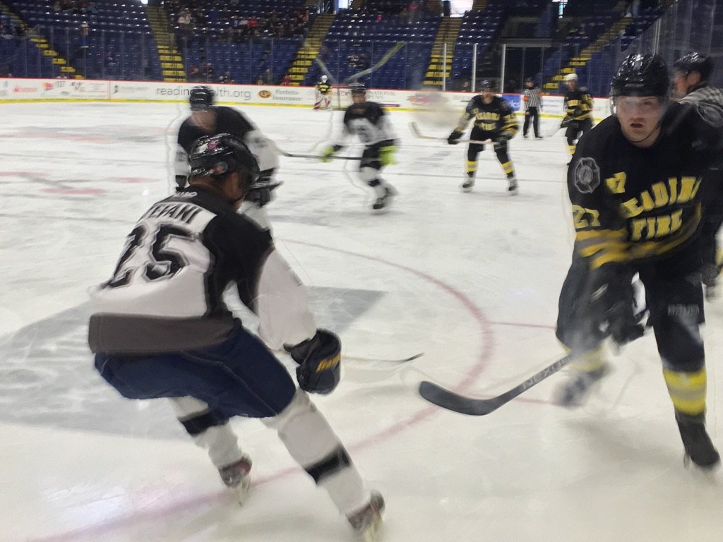 ReadingRoyals's tweet image. Busy day of Hockey here in Reading! #ReadingPolice has a 3-0 lead over #ReadingFire after one period of play!