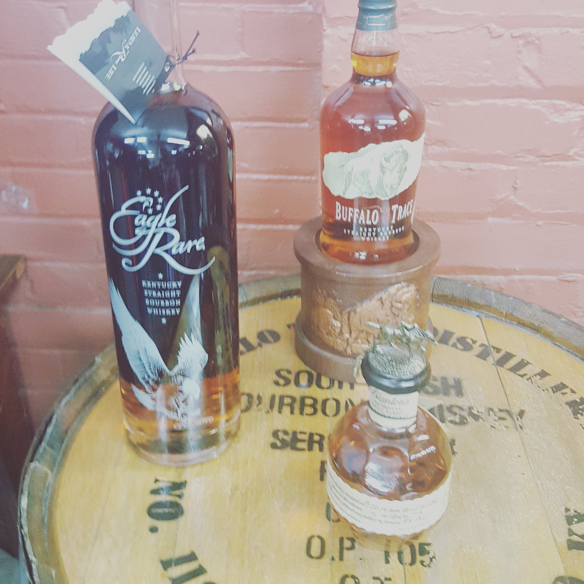 bourbon_the's tweet image. @master_ky Thanks to the Colonel, I have a mew favorite. Eagle Rare!  This one best enjoyed on the rocks or neat!