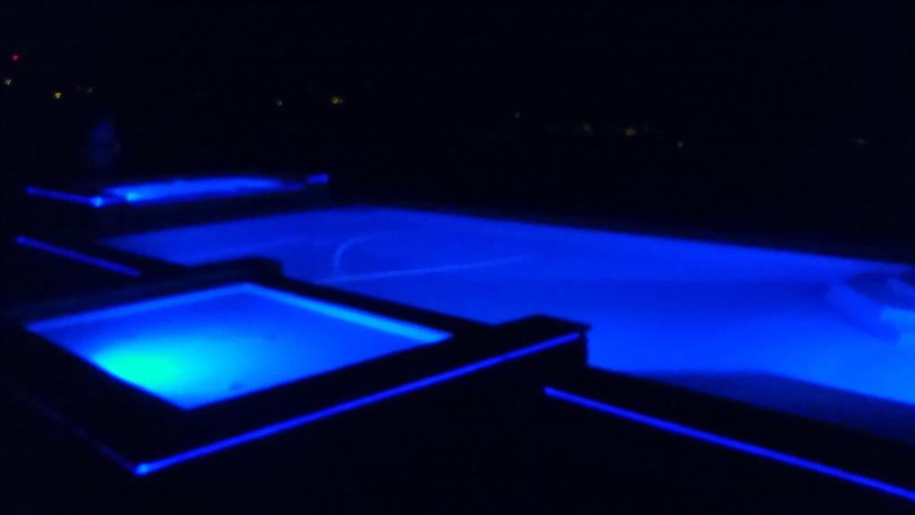 Niagara, Tanning Ledge &amp; Margarita Spa nxtgenpools.wordpress.com/2016/03/06/nia…