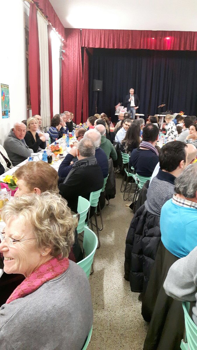AssaiAlstrom's tweet photo. Bella serata, bella gente! https://t.co/QeaVjDzD9G
