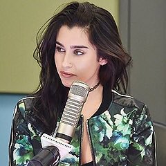 Lauren (@strcsscdoutfake) on Twitter photo 