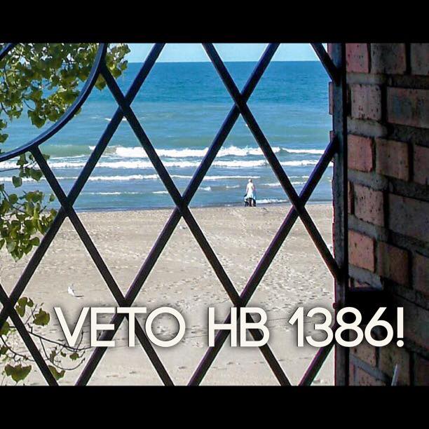 DunesAction's tweet photo. VETO #HB1386!  #StateParksNotBars!  @GovPenceIN @INSenateGOP @INSenDems @INHouseGOP @inhsedems https://t.co/63NHuCfKYf