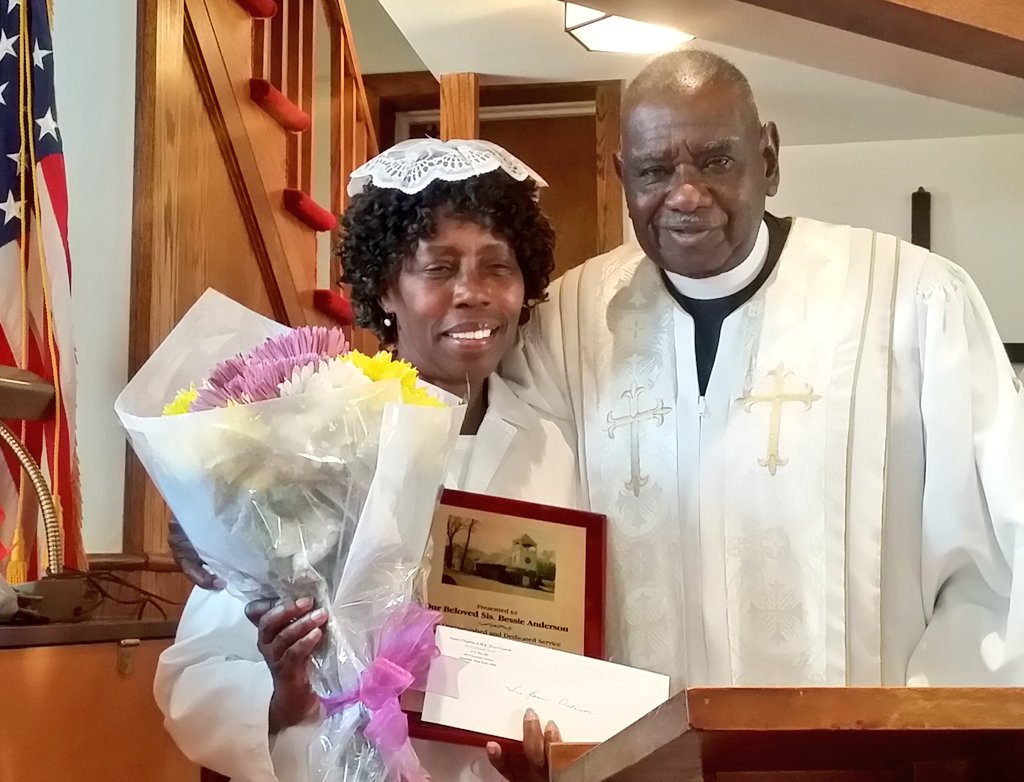 SCAMEZ's tweet photo. A loving tribute to sis Bessie Anderson today for her dedicated service to St. Charles and Pastor Dr. Louis Sanders https://t.co/NUljfK4uZ7