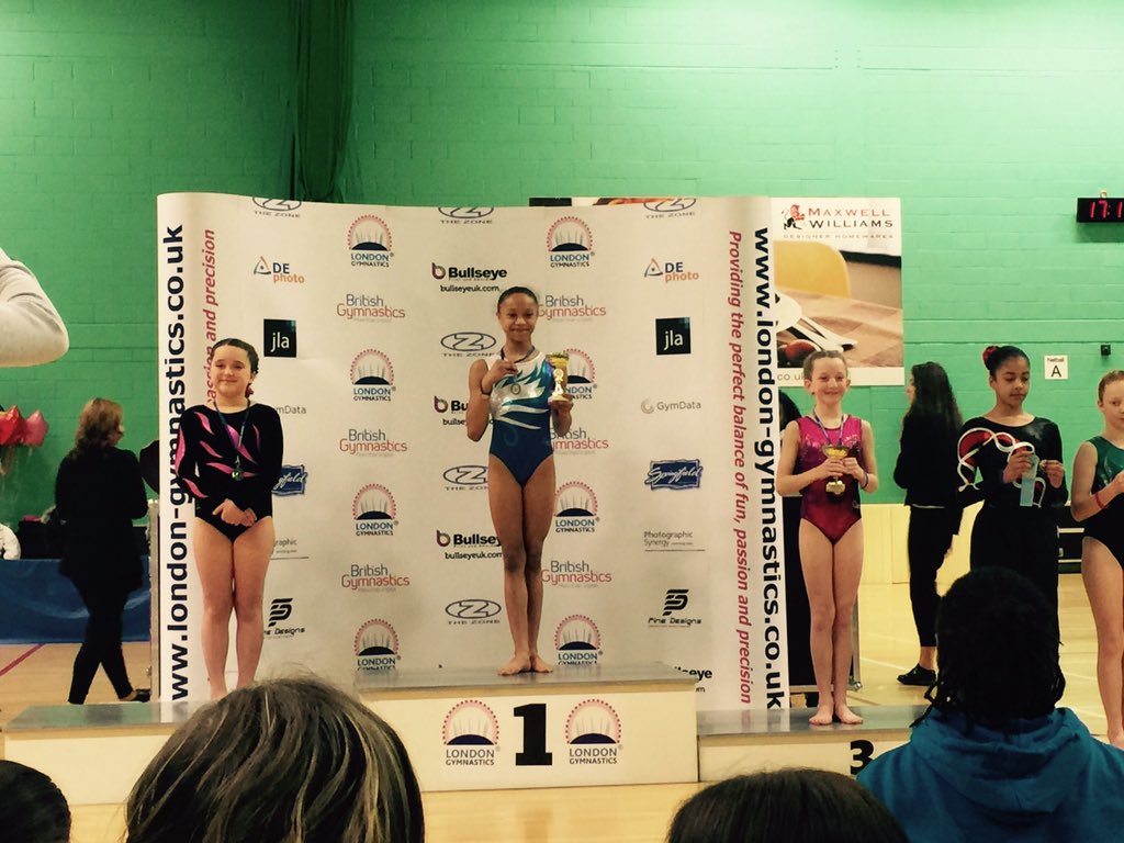 Waineymoo's tweet photo. @DKGymnastics smashing it at  @londongymnastic #londongymnastics https://t.co/AdTmHJJQQD