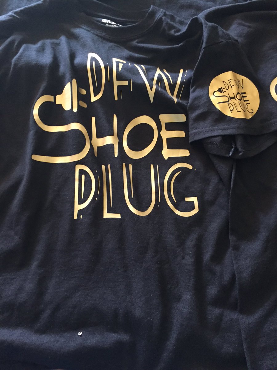 Juleo08568596's tweet photo. Who's Ya Plug 🔌 https://t.co/cz4Cir3sK4
