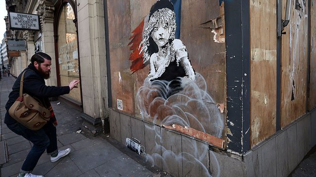 kxly4news's tweet image. Study sort of claims to have unmasked Banksy: bit.ly/1UKANGN #kxly