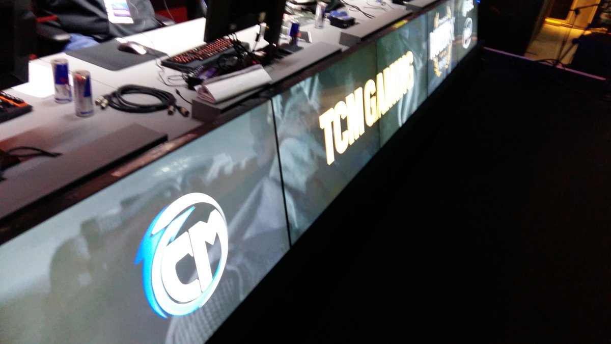 LobadeR6's tweet photo. Some pictures from IEM Pro Leauge R6 https://t.co/ATbxow3Raa