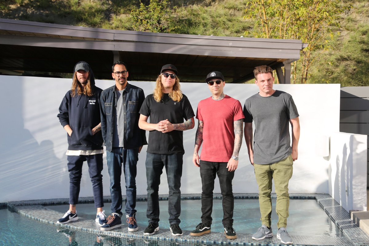 dirtyheads's tweet photo. Who's ready for new DH music this year?! Photo: Ashley Beliveau https://t.co/q7JDcNR17h