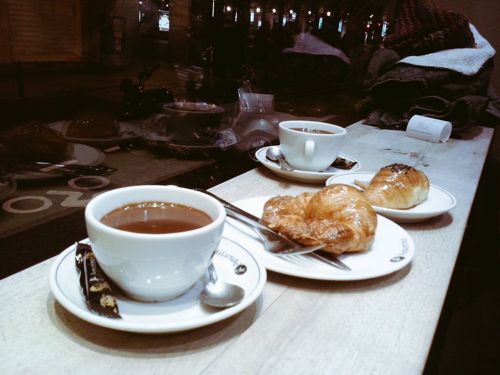 Ireneejea16's tweet photo. Planazo para una tarde de domingo 🍵😊 https://t.co/RvqTjzMxSH