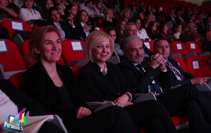 #1Mart #GelecekGunu hk <a href="/FuturistlerDern/">Fütüristler Derneği</a> Başkanı <a href="/Cemtariky/">Cem Tarık Yüksel</a> görüşleri; goo.gl/0fWNkY @PerakendeTV #futurist