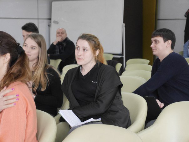 ImpactHubOdessa's tweet photo. Сегодня в Хабе закончилась программа для лидеров районов Одесской области от School of Public Administration. https://t.co/iLkMcQmnrs
