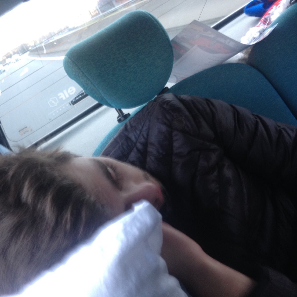 KingsAurel's tweet photo. Bon bon bon 😏😴 https://t.co/DT1lLKxtGT
