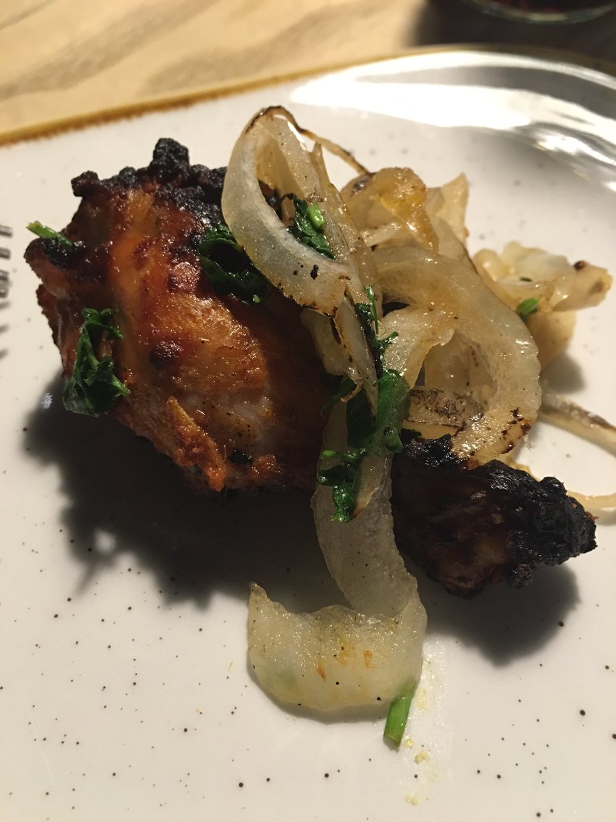 meanmachinedean's tweet photo. Lil cheeky chicken wing @SteakoutSlough #MothersDayMeal #DatProtein https://t.co/Yyc7wIb4Z0
