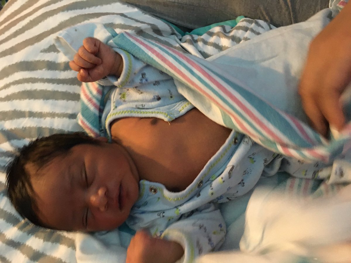 RICCYROS's tweet photo. Welcome to the world Baby Malachi 😍❤️ https://t.co/aVIV4bN2Ts