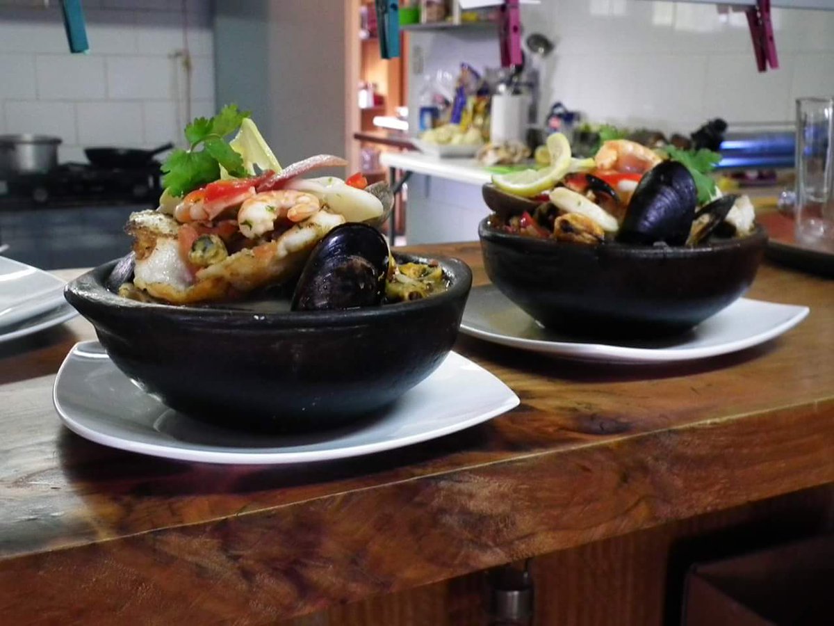 RinconMaritimo's tweet photo. Rincón Marítimo Temuco; restaurant de comida marina. https://t.co/G20cnhTNzd