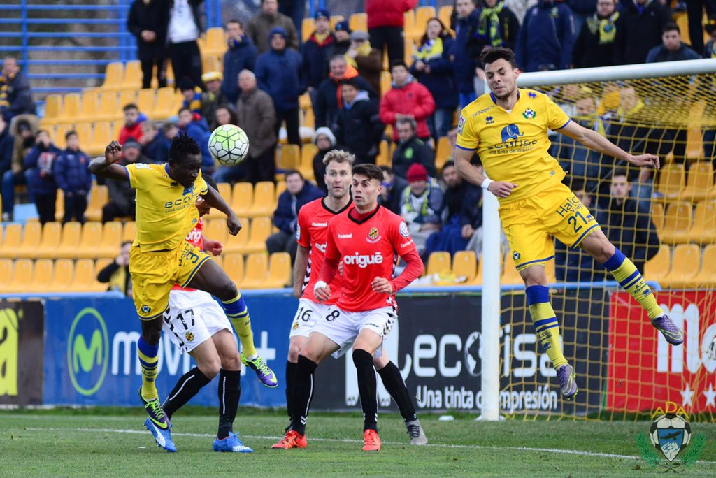 AD_Alcorcon's tweet photo. El partido en imágenes. 📷
#ADAvNAS #VamosAlcor https://t.co/Fces4EzriE
