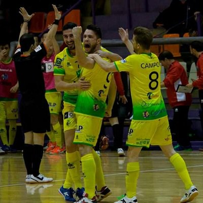 Guerrerofutsal's tweet photo. Víctor Montes “nosotros nos debemos de centrar en las siete finales que nos quedan” https://t.co/4bVekNe1GF https://t.co/geoQvWhReC
