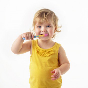dentistryonking's tweet image. Tips for taking care of your child's #teeth ow.ly/Z56z6 #TorontoDentist #BrushingTips