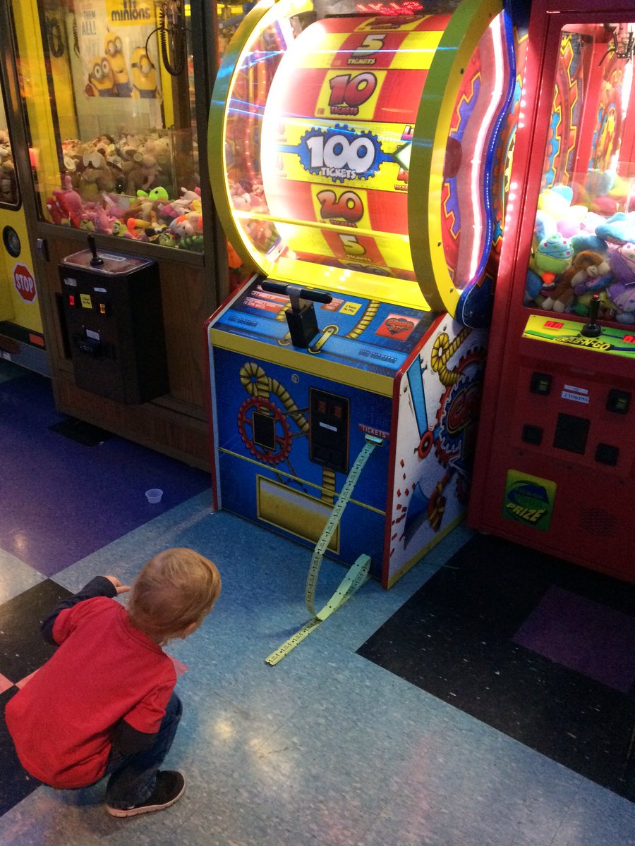 ULFballStrength's tweet photo. Told my son before we hit the Arcade to keep it 💯 https://t.co/8DxtB68Tiy
