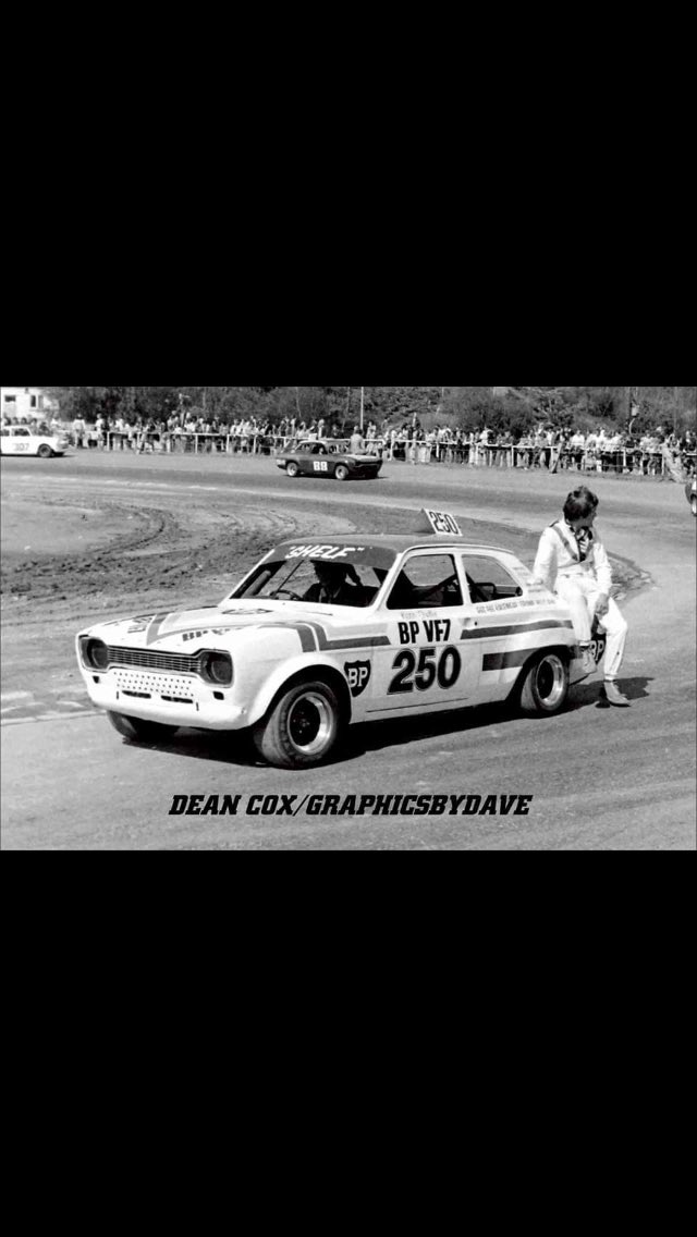 spodeboy's tweet photo. @cardunbroke my dad, ringwood, 1977 #classichotrod #speedworth #mk1escort #hotrod https://t.co/sZyxl2lRrA