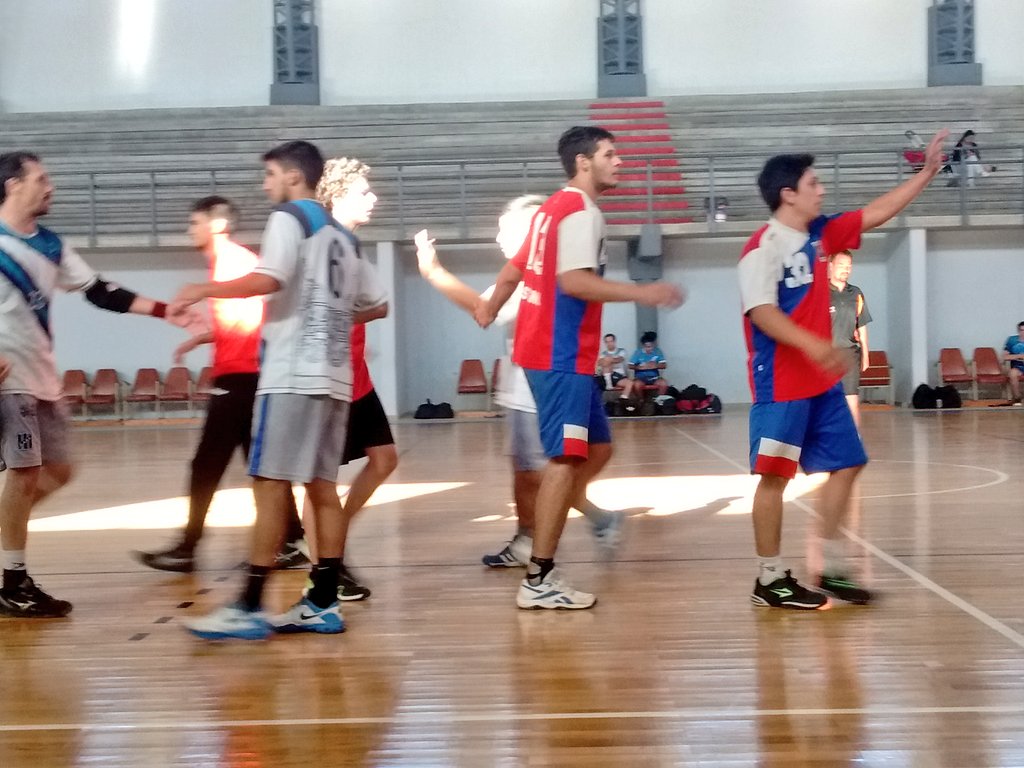 FEHandball's tweet photo. #TorneoRelampago2016 Semifinal 2 Masc Resultado final @CEF4Concordia 22-19 San Telmo Bs As https://t.co/CAJuA1rPek