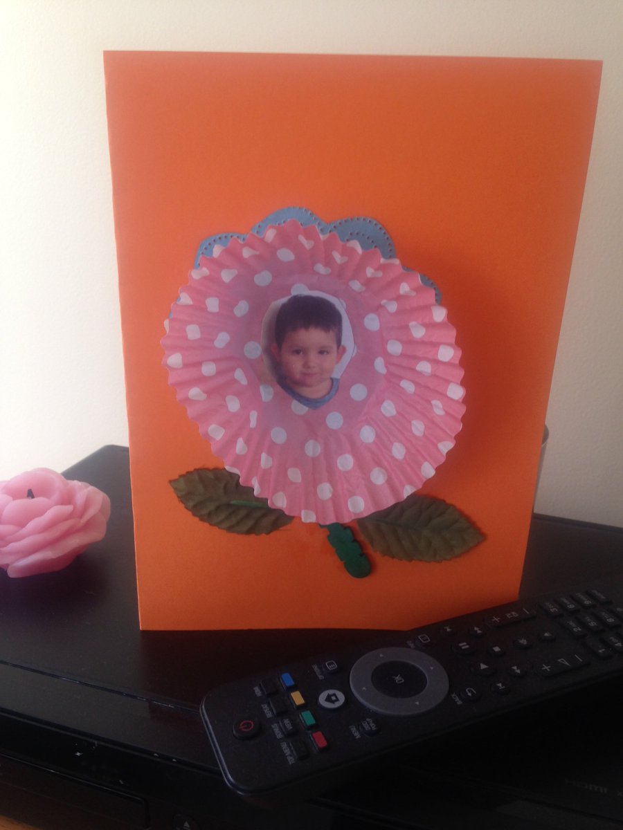 shelley_gemma's tweet photo. Hand made with love at nursery #MothersDay #family #love https://t.co/5EuqaHgSjd