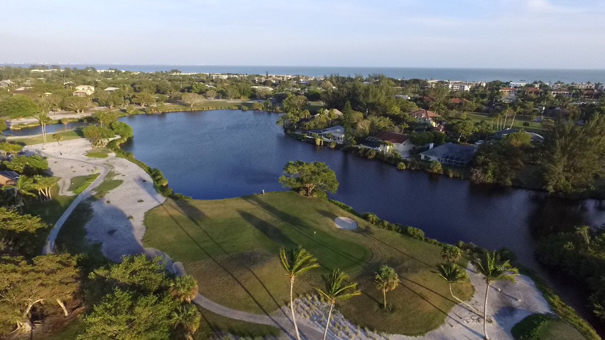 __iconic18's tweet photo. Doing some test shoots today in Sanibel Island. Why? ...Because Image Matters #tridentimagegroup #golf #marketing https://t.co/ojl1oBX7QC