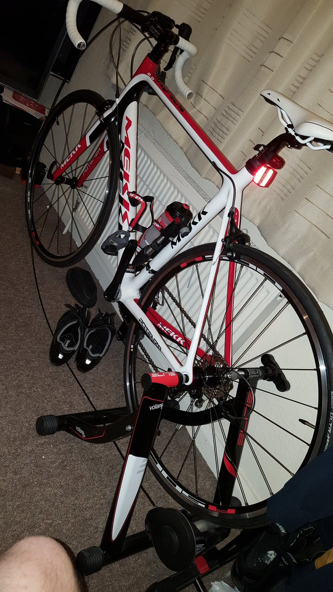 simonpm1972's tweet photo. Couple of hours on the trainer @MEKKBicycles @MEKKbike #summerscoming #willbefit https://t.co/TRES3izxIQ