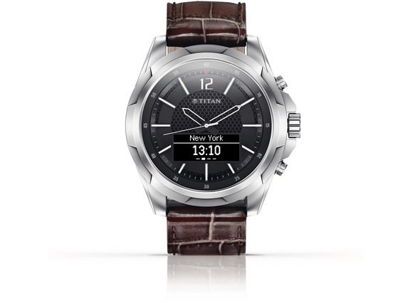 DatacLogistics's tweet image. Check this out: HP-powered Titan Juxt smartwatches. #DatacLogistics #TechTrends