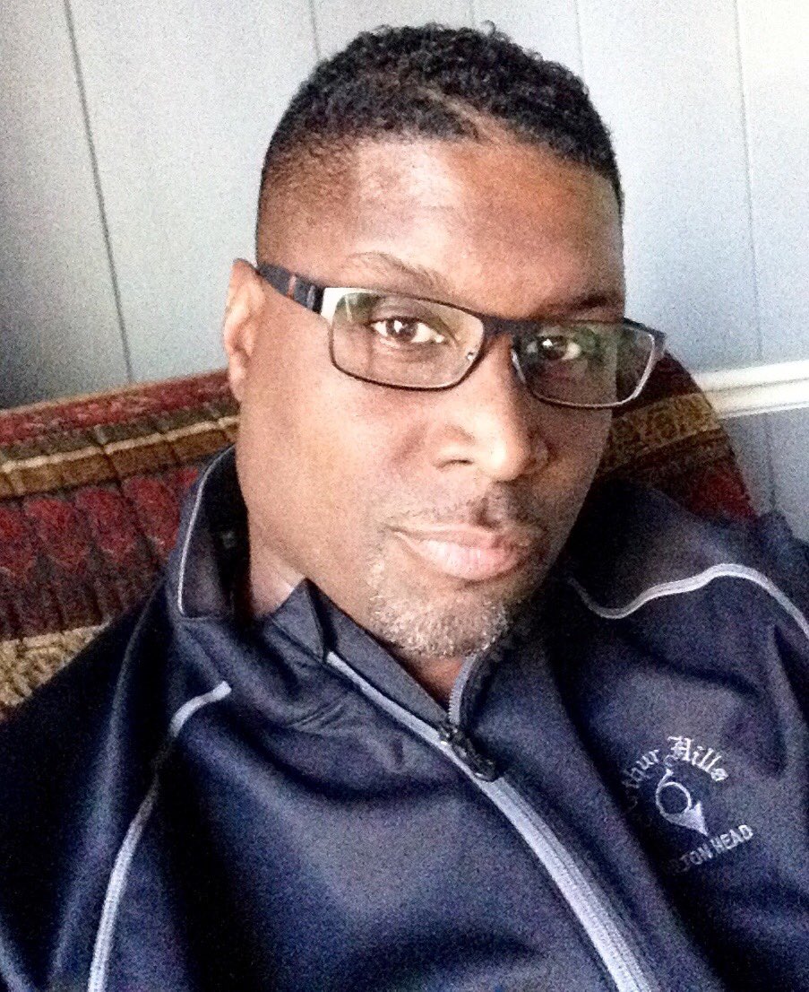 derickgant's tweet photo. Sunday #chill reading up on how to grow the biz! #smartmoneyteam #debtfree #creditrepair #DebtConsolidation https://t.co/QSLkLK8mp8
