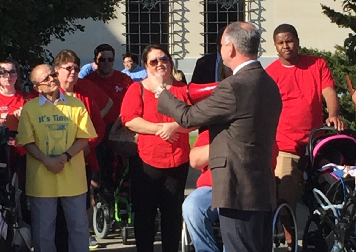LouisianaGov's tweet photo. Gov. Edwards joined families of children with disabilities at the Capitol to say #WaiversSaveWorthyLives. #lalege https://t.co/sZUVyQWwuv