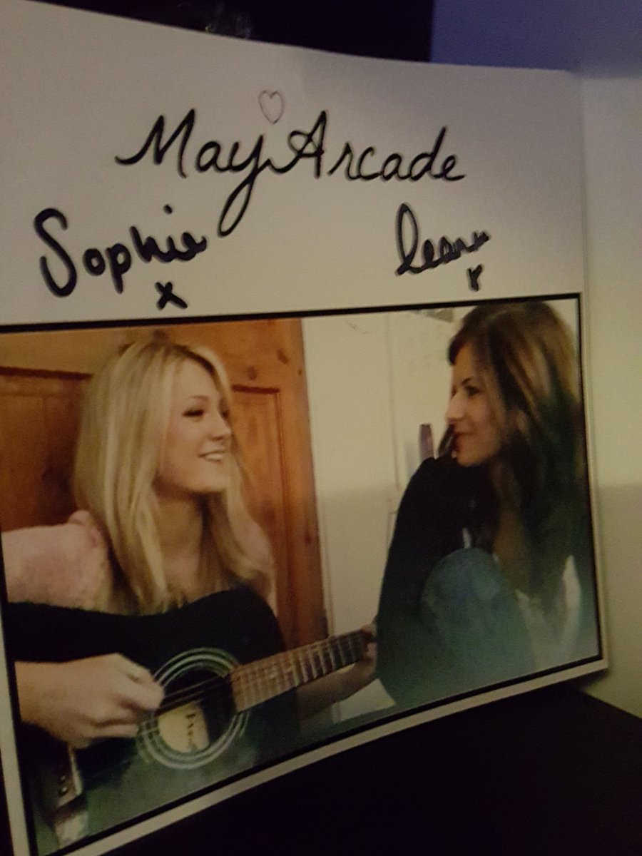 willear's tweet image. @MayArcade @SophieVaughan @LeanneOrr  thanks help me thought a bad day&amp;amp;look what on desk just have nice frame for it