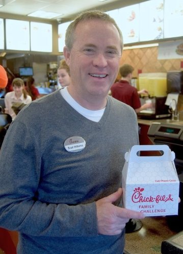 GwinnettDaily's tweet image. A @CityofSuwanee @ChickfilA’s "Cell Phone Coop" is inspiring a movement across the chain. bit.ly/1p8DJRZ