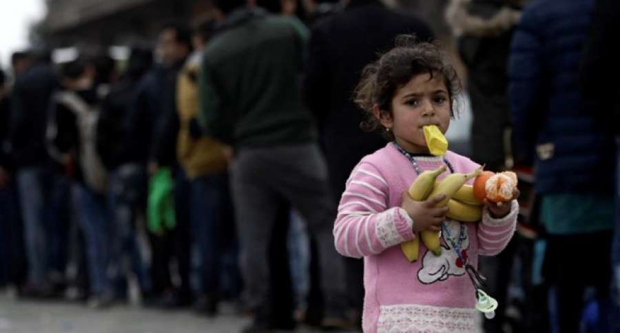laSextaTV's tweet photo. Un grupo de payasos españoles viaja a la frontera de Grecia para apoyar a los refugiados https://t.co/QkAcu9VkRV https://t.co/xdkk6uy8Lx