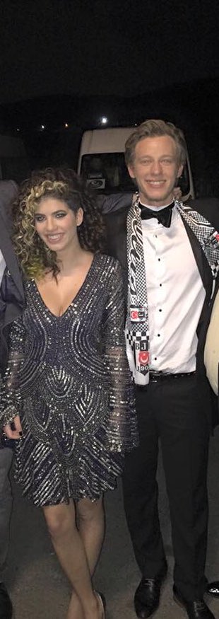 NazardilNazl's tweet photo. Gülüşleri❤️😍❤️

#BigbrotherTR #Ardil https://t.co/TxTydjv0rE