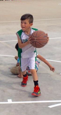 mariomendoza11's tweet photo. Mi Mario Mario fajado en el deporte ráfaga hoy 👏🏼🏀 #missingyoubuddy #sendamayo https://t.co/36o4u2yMFP