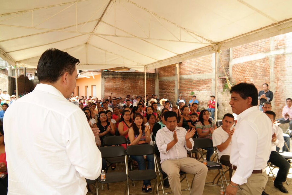 manolo_leon's tweet photo. En la convención de delegados PRI municipal! #JuquilaTierraDeFe! https://t.co/k8fRjkGrvn