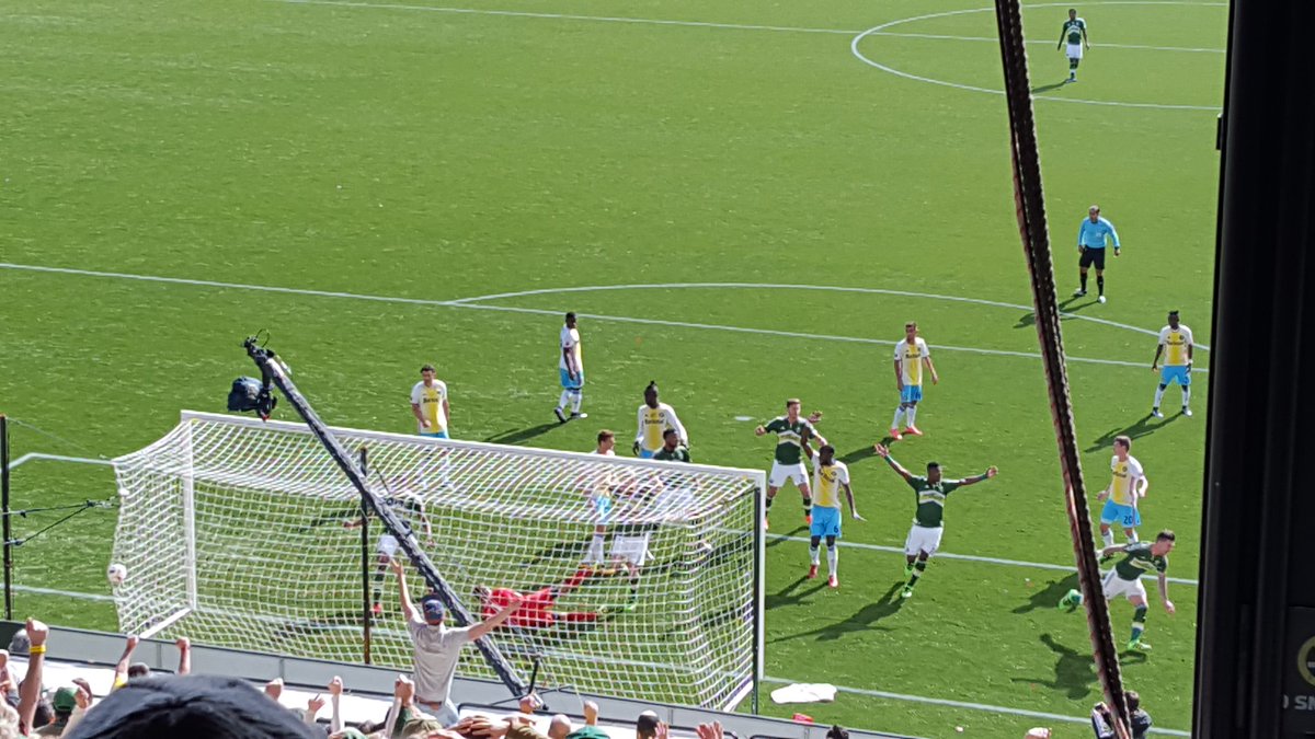 Donn_DimondPT's tweet photo. Timbers 1st GOAL of the season! @timbersarmy @TimbersFC https://t.co/mqhYrjU7GI